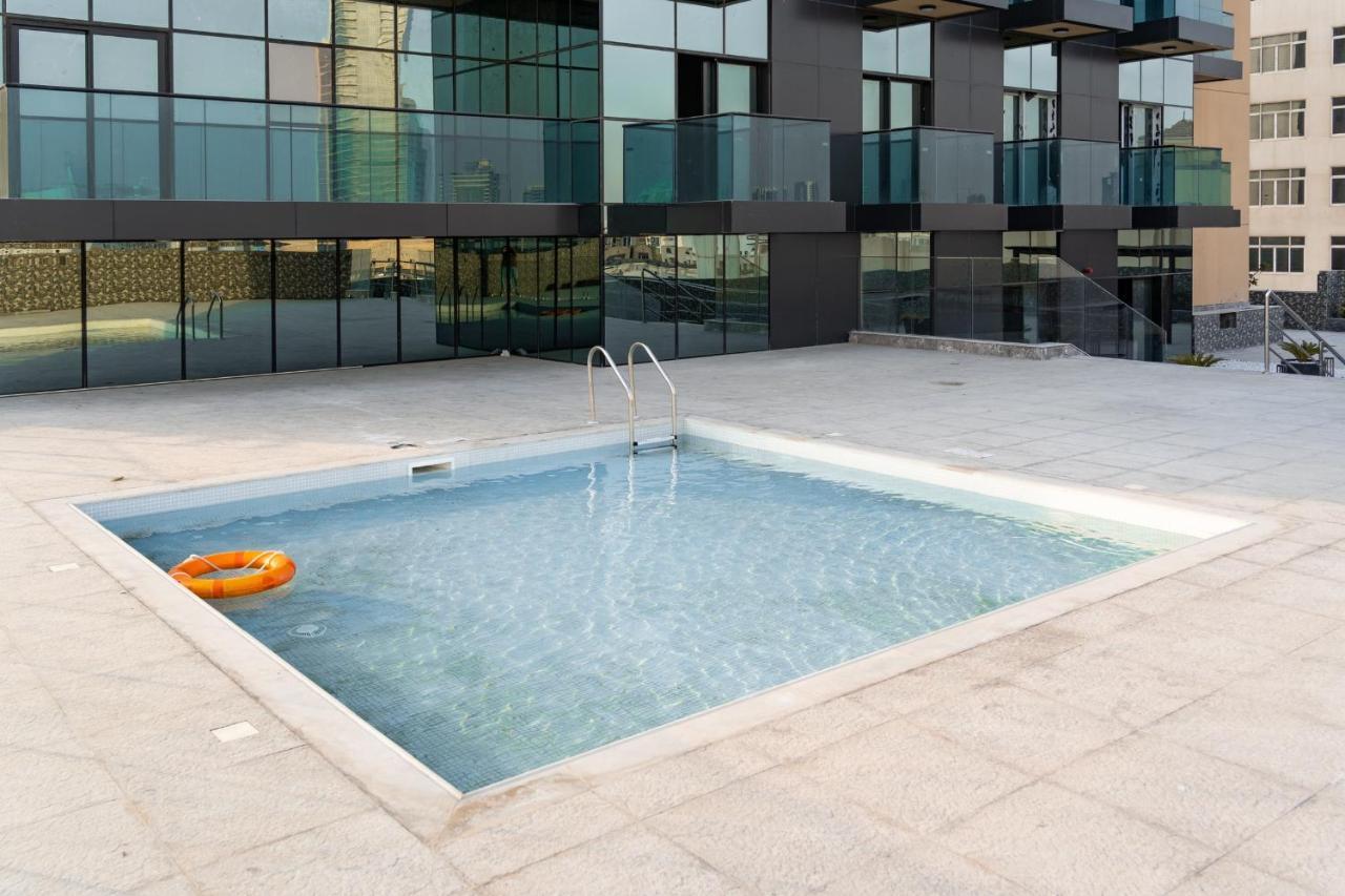 Sky View Tower Apartments Dubai Luaran gambar