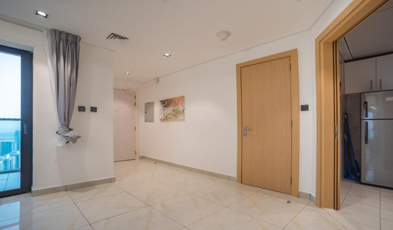 Sky View Tower Apartments Dubai Luaran gambar