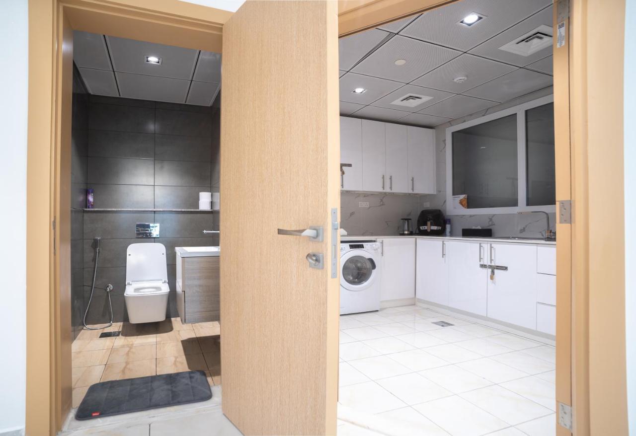 Sky View Tower Apartments Dubai Luaran gambar